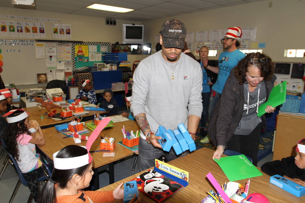 Mack Wilds distributes class packs